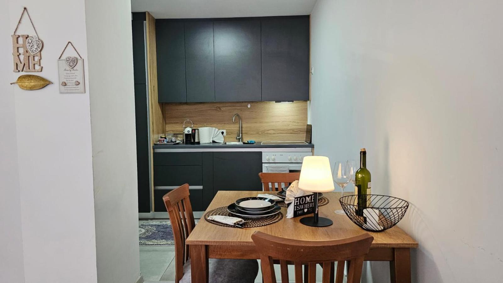 Superb 1 Bedroom In The Best Zone Of The City. Ferizaj Exterior photo